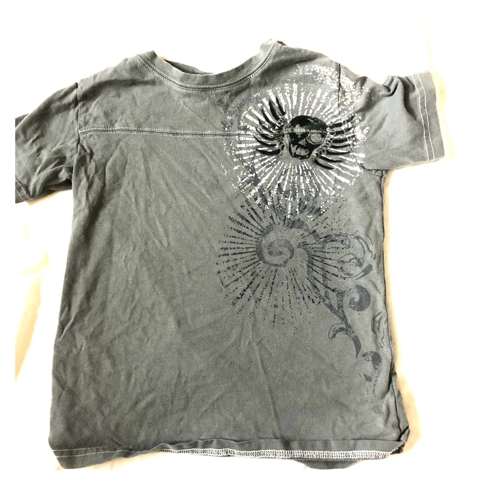 Amy Coe boy’s skull shirt
